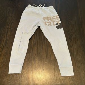 Free City Cropped Woman’s XS - Light Blue
